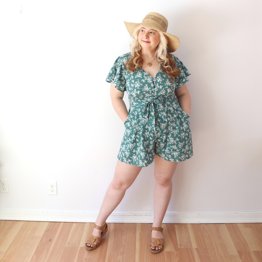 Bluivy Floral Romper Teal Green Flutter Sleeve‎ Button Front Tie Waist Pockets L